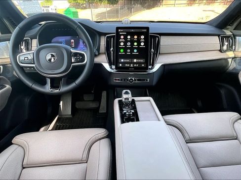 Used 2026 Volvo XC90 T8 Ultra w/ Lounge Package AWD/4WD image 18