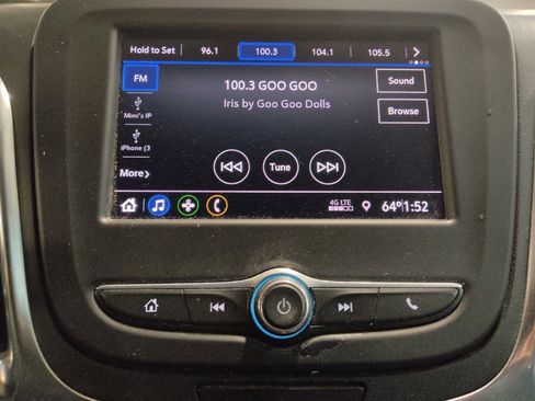 Used 2021 Chevrolet Equinox LS image 25