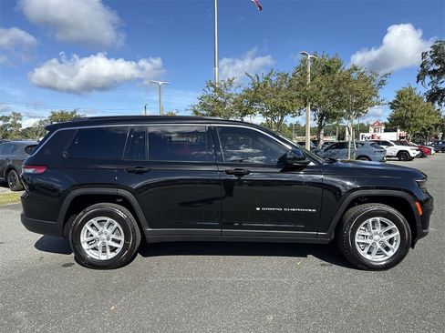 New 2025 Jeep Grand Cherokee L Laredo w/ Luxury Tech Group I image 2