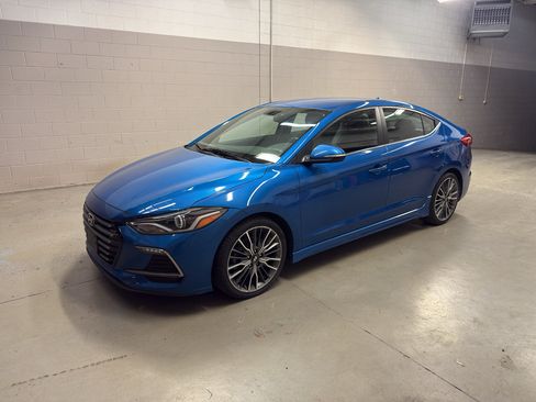 Used 2017 Hyundai Elantra Sport FWD image 3
