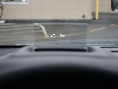 Used 2024 GMC Terrain Denali image 27