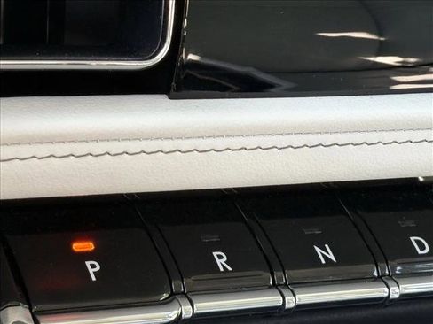 Used 2025 Lincoln Aviator AWD image 7