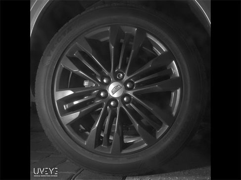 Used 2017 Cadillac XT5 Premium Luxury image 9