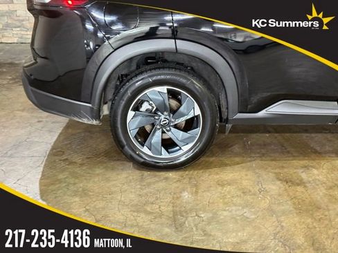 Certified 2025 Nissan Rogue SV image 5