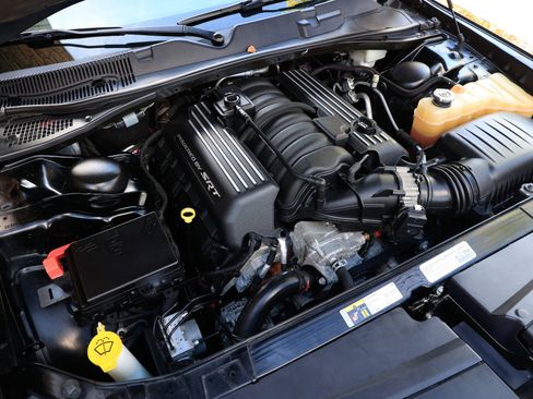 Used 2015 Dodge Challenger R/T Scat Pack w/ Scat Pack Appearance Package image 50