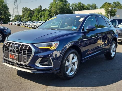 Used 2020 Audi Q3 2.0T Premium Plus w/ Premium Plus Package AWD/4WD image 9