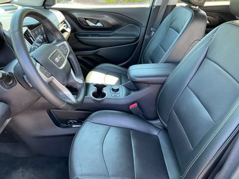 Used 2024 GMC Terrain SLT AWD/4WD image 5