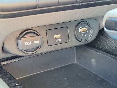 Used 2023 Hyundai Elantra SEL FWD image 27