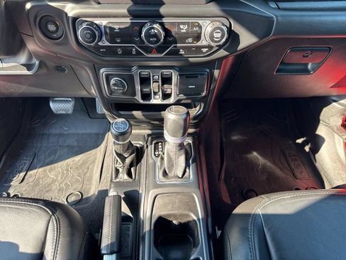 Used 2021 Jeep Wrangler Unlimited Sahara AWD/4WD image 41