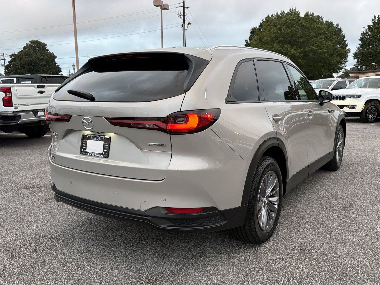 Used 2025 MAZDA CX-90 3.3 Turbo w/ Preferred Package AWD/4WD image 5