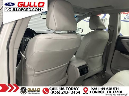 Used 2017 Toyota Camry XLE w/ Moonroof Package FWD image 16