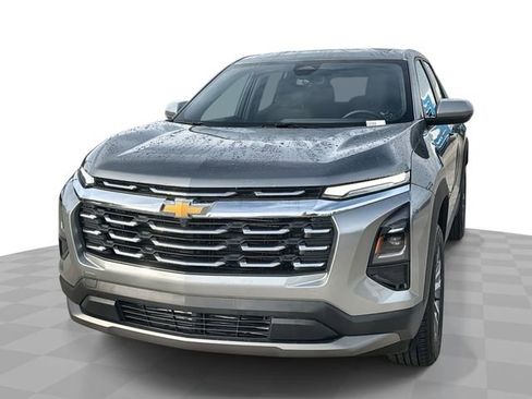 Used 2026 Chevrolet Equinox LT FWD image 1