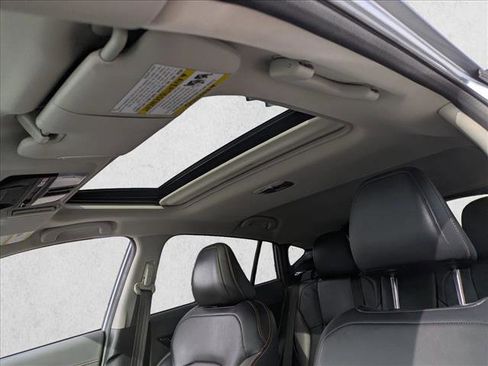 Certified 2025 Subaru Crosstrek 2.5i Limited w/ Crosstrek Mirror Package image 12