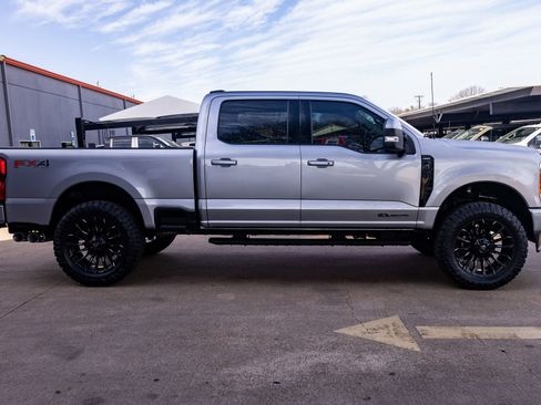 Used 2023 Ford F250 Lariat w/ Sport Appearance Package image 11