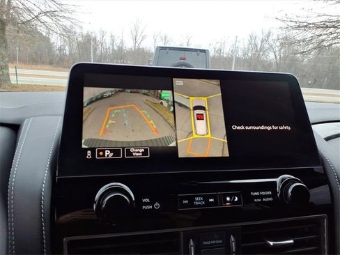 Certified 2024 Nissan Armada Platinum w/ Captain's Chairs Package image 16