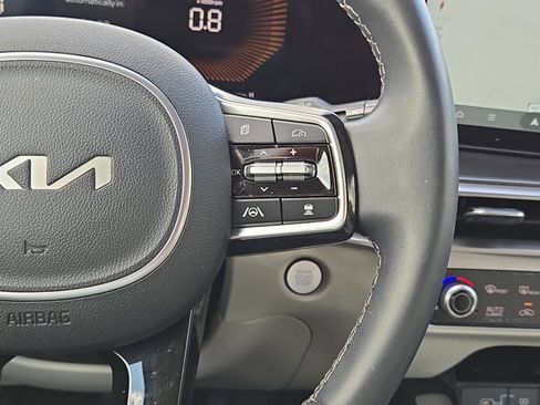 Used 2025 Kia Sorento EX w/ Panoramic Sunroof Package image 26