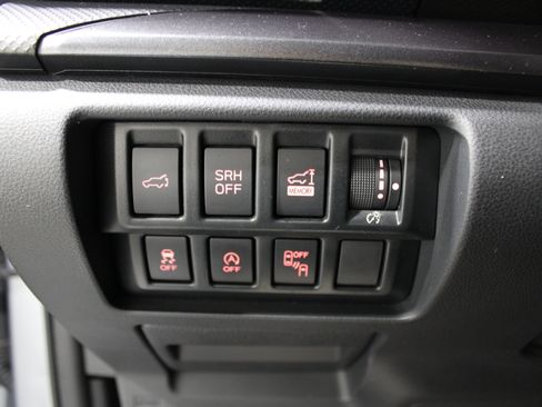 Used 2024 Subaru Forester Wilderness w/ Convenience Package AWD/4WD image 8