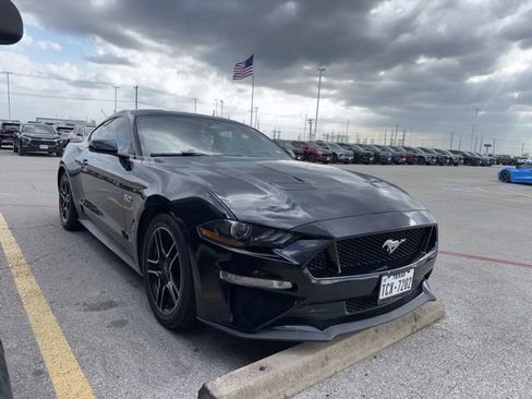 Used 2020 Ford Mustang GT Premium image 2