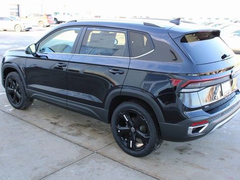 New 2026 Volkswagen Taos SEL AWD/4WD image 4