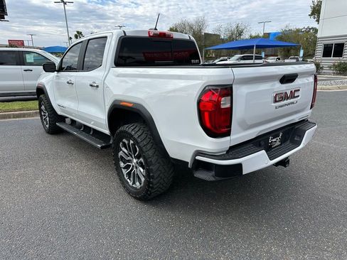 Used 2023 GMC Canyon Denali image 4