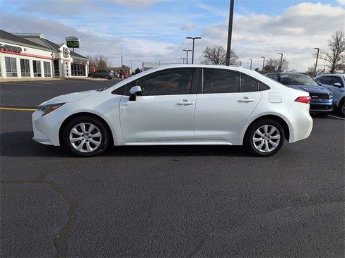 Certified 2024 Toyota Corolla LE image 4