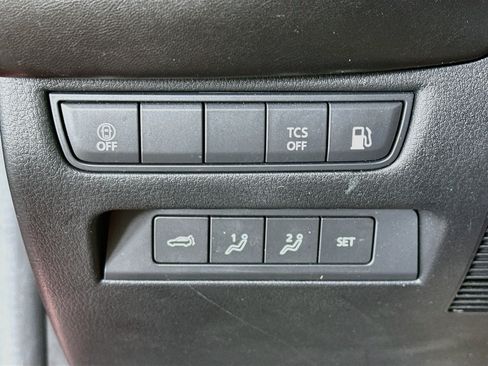 Used 2025 MAZDA CX-50 AWD 2.5 Hybrid w/ Premium Pkg image 17