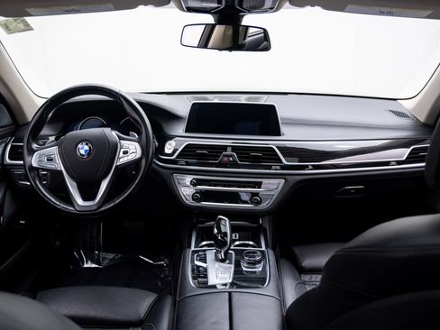 Used 2016 BMW 750i xDrive AWD/4WD image 11