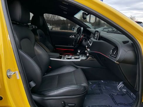 Used 2018 Kia Stinger GT image 21