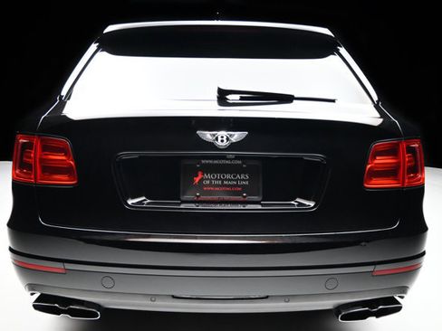 Used 2019 Bentley Bentayga AWD/4WD image 31