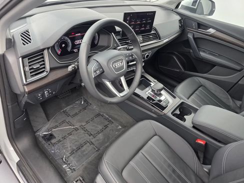 Used 2023 Audi Q5 2.0T Premium Plus w/ Premium Plus Package AWD/4WD image 10