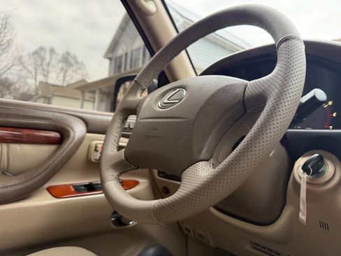 Used 2002 Lexus LX 470 4WD image 55