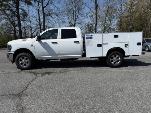New 2026 RAM 3500 Tradesman w/ Chrome Appearance Group AWD/4WD image 4