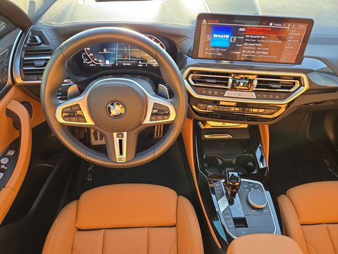 Certified 2025 BMW X4 M40i w/ Premium Package image 14