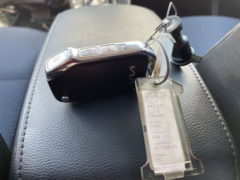 Used 2025 Kia Soul LX w/ LX Technology Package image 21