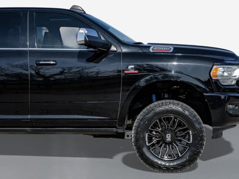Used 2019 RAM 2500 Limited image 8