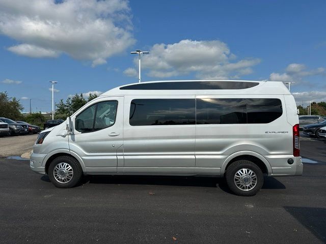 Used 2024 Ford Transit 150 Low Roof AWD image 7