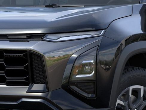 New 2026 Chevrolet Equinox ACTIV FWD image 10