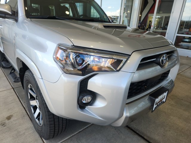 Certified 2021 Toyota 4Runner TRD Off-Road Premium w/ Wilderness Package (TMS) AWD/4WD image 8