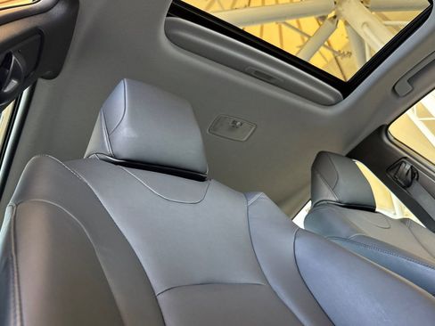 Certified 2018 Toyota Prius Four image 19