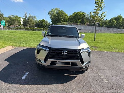 Used 2026 Lexus GX 550 w/ Cold Area Package AWD/4WD image 31