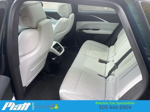 Used 2024 Cadillac Lyriq Luxury AWD/4WD image 40