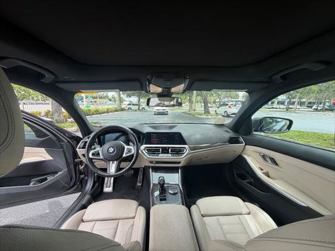 Used 2020 BMW 330i Sedan w/ M Sport Package RWD image 17