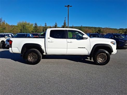 Certified 2023 Toyota Tacoma 4x4 Double Cab image 7
