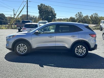 Used 2022 Ford Escape SE