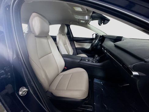 Used 2019 MAZDA MAZDA3 w/Preferred Pkg image 29