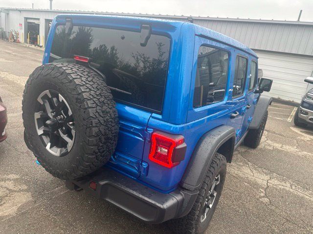 Used 2024 Jeep Wrangler Unlimited Rubicon 4xe w/ Technology Group AWD/4WD image 5