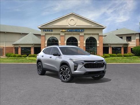 New 2026 Chevrolet Trax RS w/ Sunroof Package FWD image 2