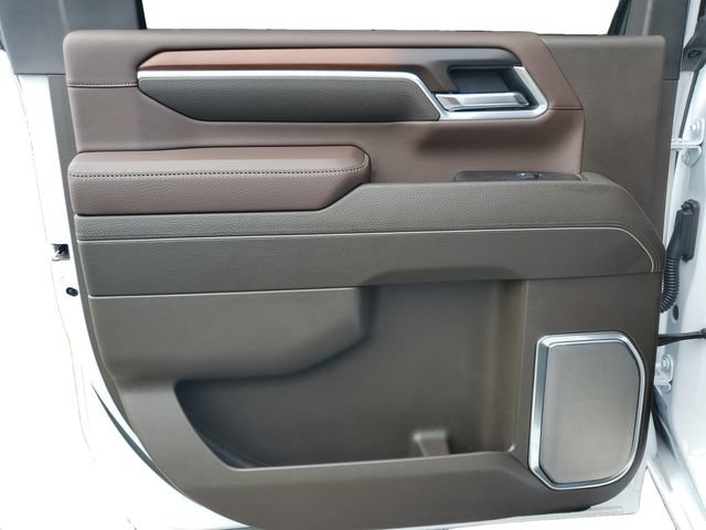 Used 2025 GMC Sierra 3500 Denali AWD/4WD image 30