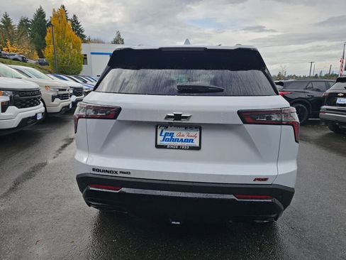 New 2026 Chevrolet Equinox RS w/ Convenience Package III image 9