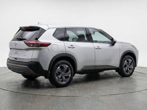 Used 2025 Nissan Rogue SV image 9